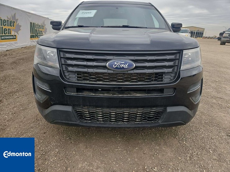 2018-ford-explorer-image-11
