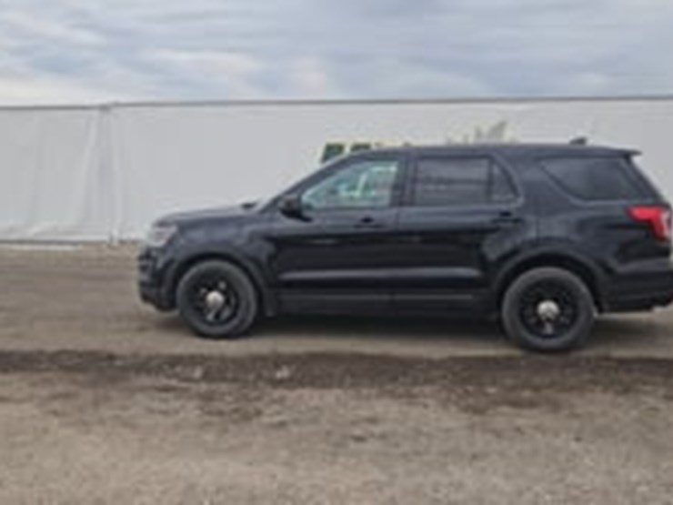 2019-ford-explorer-image-5