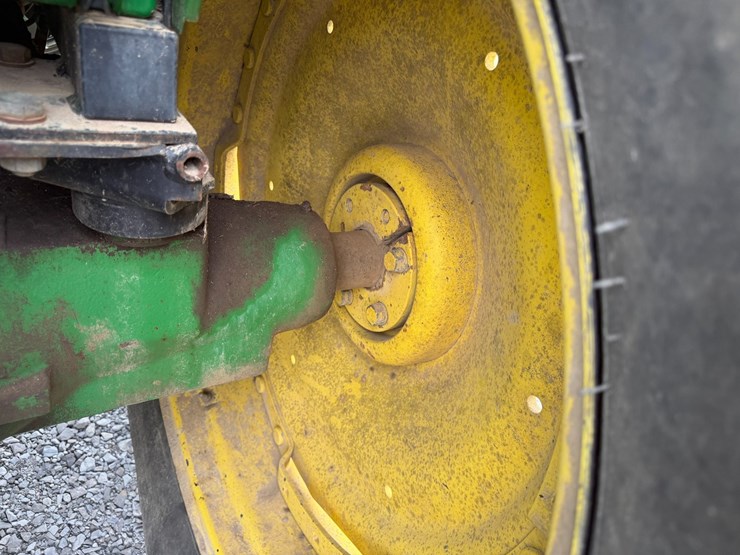 2004-john-deere-6420-image-11