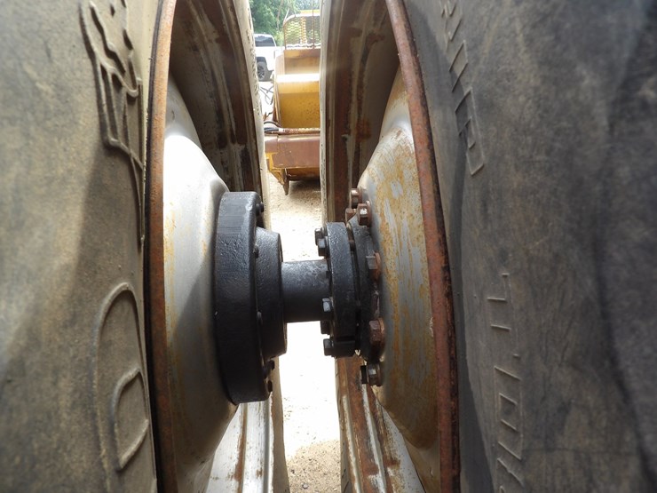 case-ih-mx270-image-32