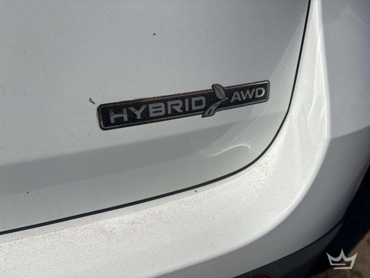 2020-ford-explorer-image-19