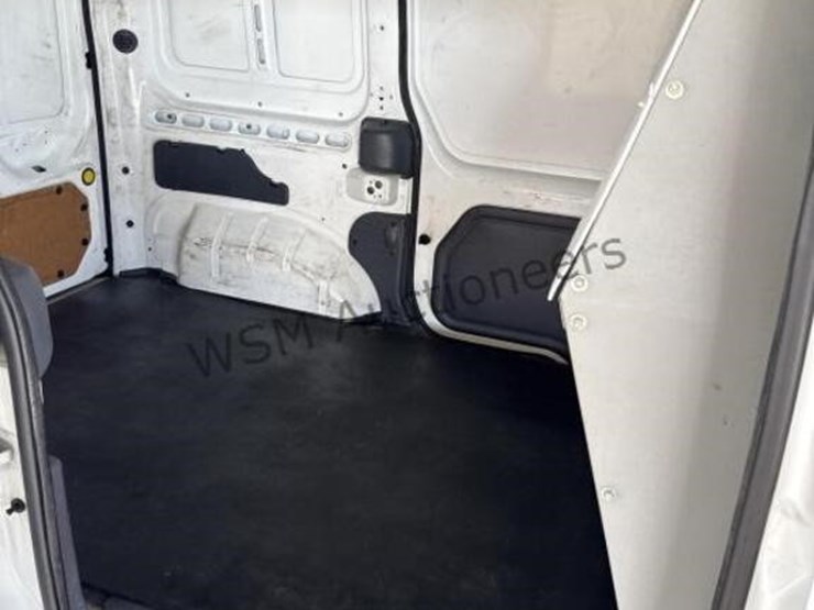 2013-ford-transit-connect-image-12