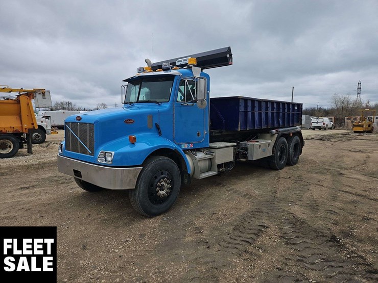 2003-peterbilt-330-image-1