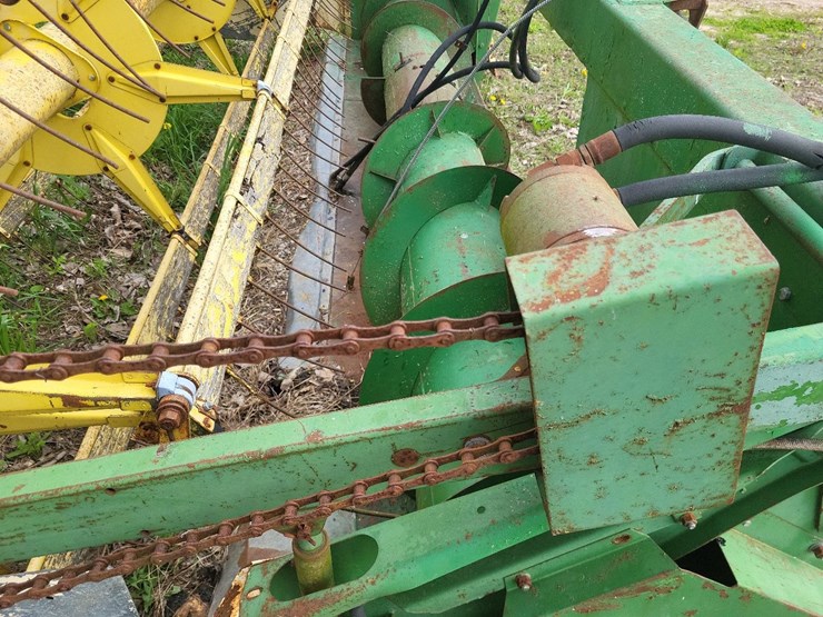 john-deere-3300-image-22