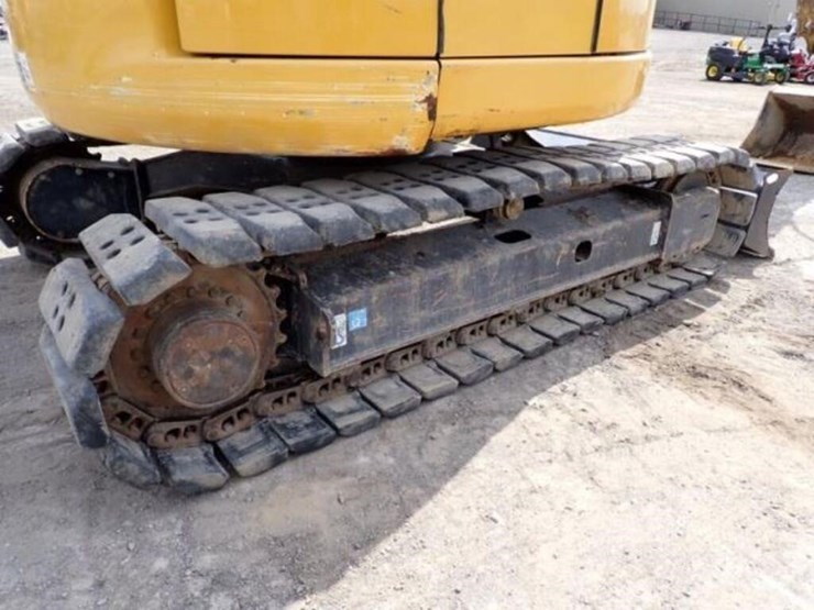 2022-deere-75g-image-51