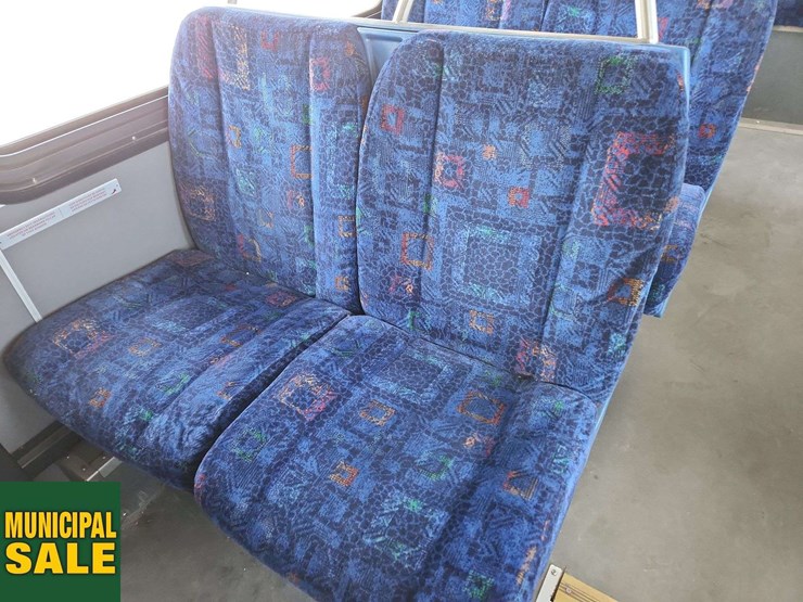 2006-new-flyer-d40lf-image-39