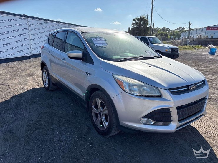 2014-ford-escape-image-2