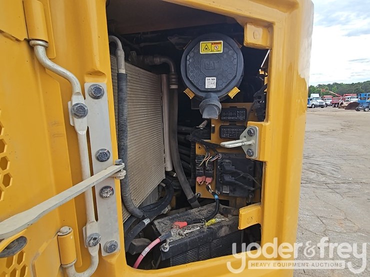 2020-caterpillar-308-image-36