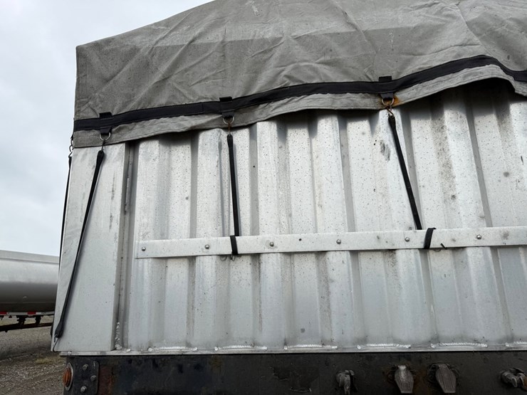 2016-fontaine-flat-bed-trailer-image-45