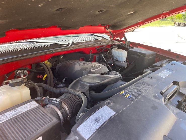 2004-chevrolet-2500-image-46