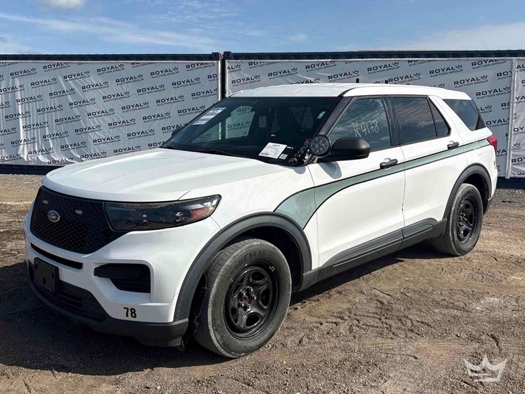 2020-ford-explorer-image-1