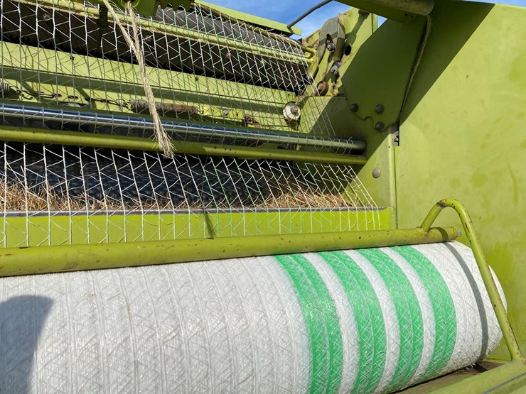 claas-rollant-66-image-34