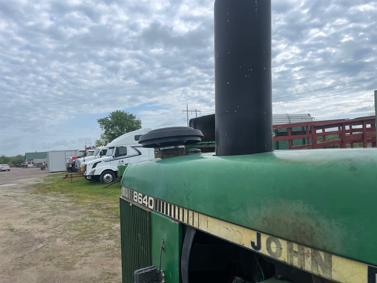 john-deere-8640-image-18