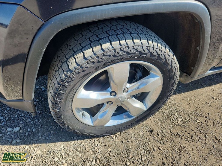2013-jeep-grand-cherokee-image-10