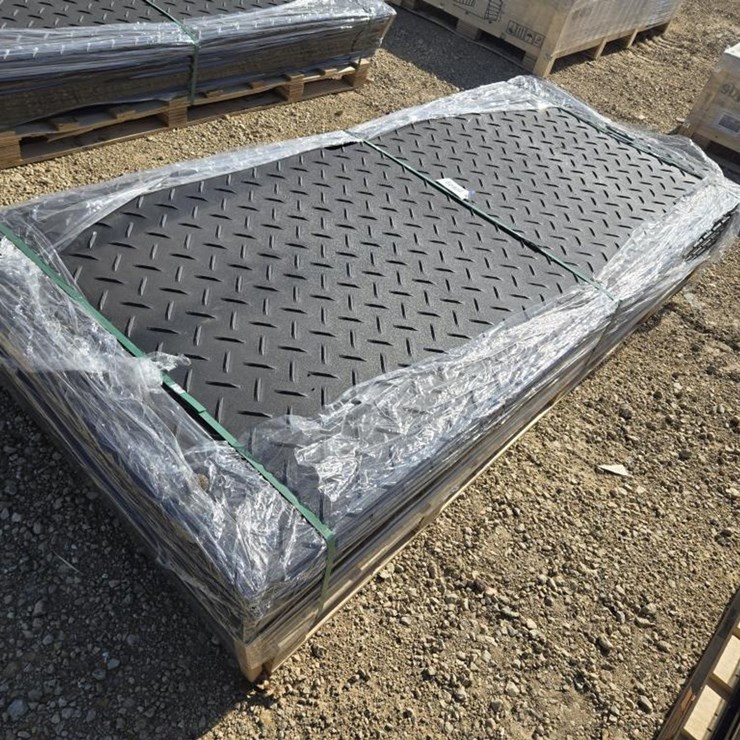 #649 • (15) NEW SDLANCH RUBBER GROUND PROTECTION MATS