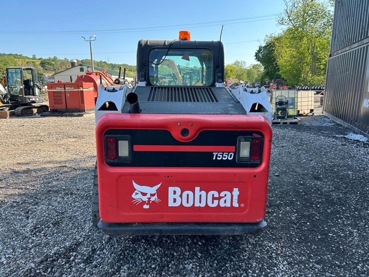 2020-bobcat-t550-image-3