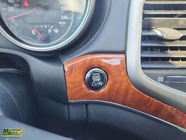2013-jeep-grand-cherokee-image-27