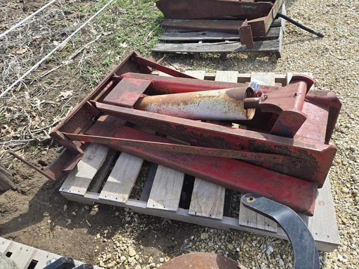 #496-•-heider-wagon-hoist-image-1