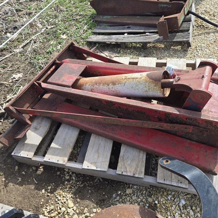 #496 • HEIDER WAGON HOIST