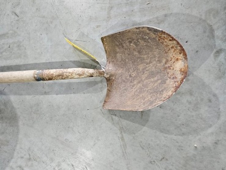 #6217-•-wood-handled-shovel-image-4