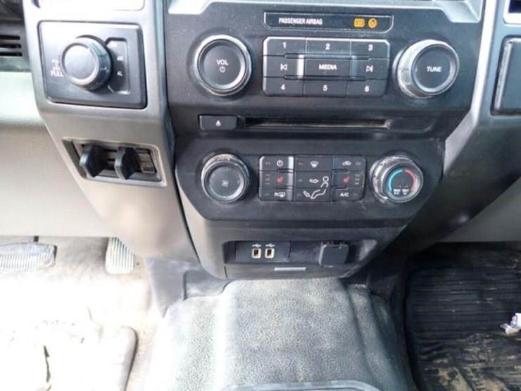 2018-ford-f250-xl-image-17