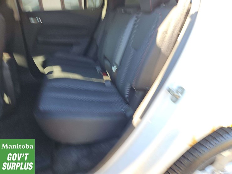 2015-chevrolet-equinox-image-21