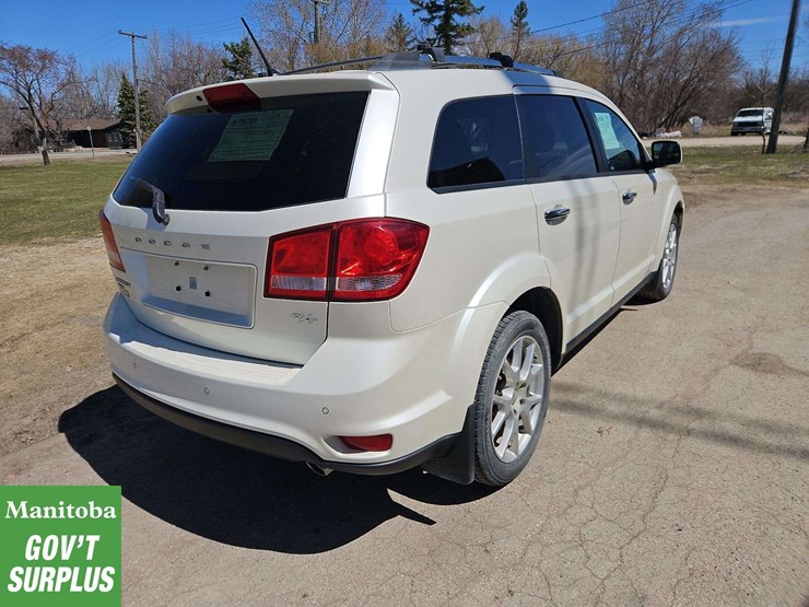 2012-dodge-journey-image-3
