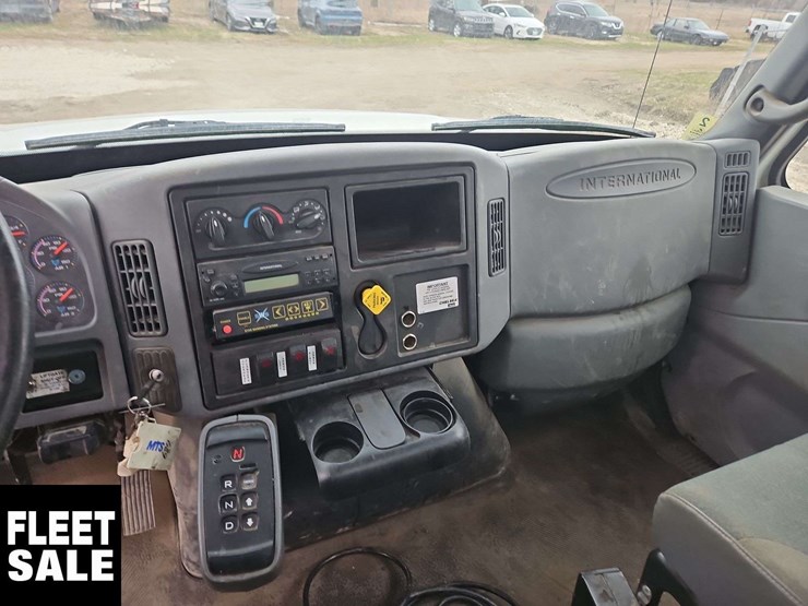 international-workstar-7400-image-26