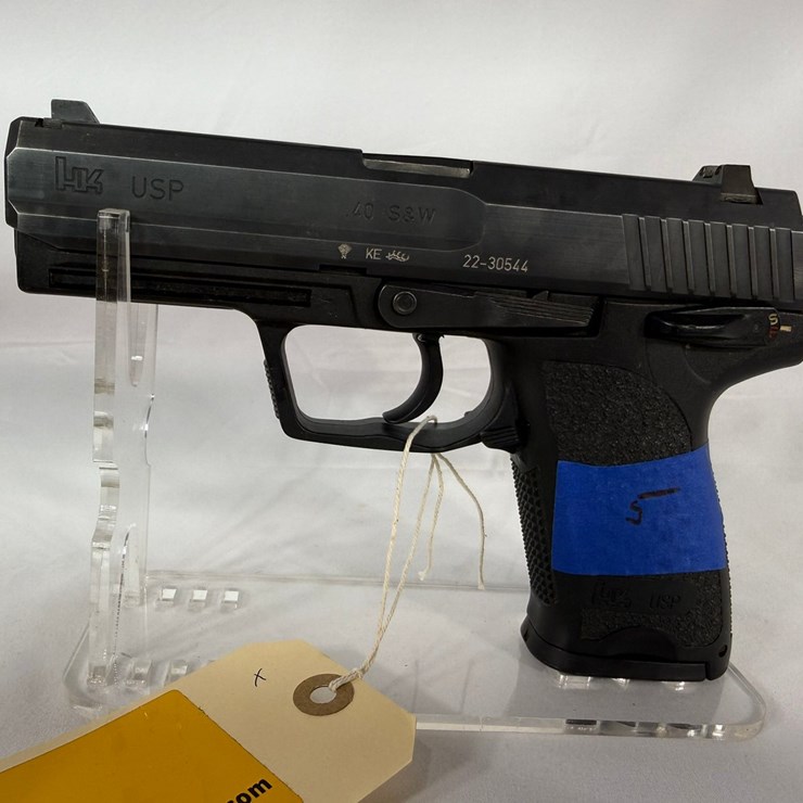 #5 • Heckler & Koch USP 40 S&W Pistol 22-30544