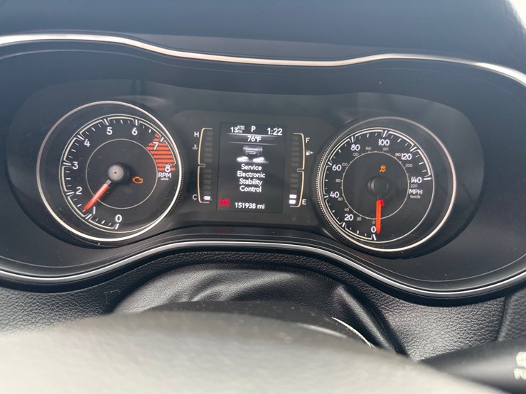 2019-jeep-cherokee-image-25