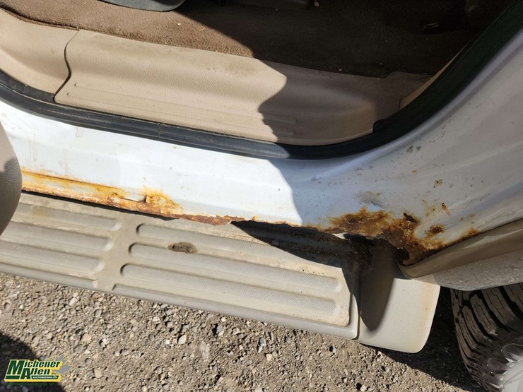 2004-ford-expedition-image-18