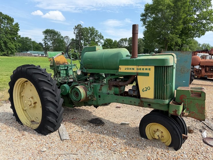 1957-john-deere-620-image-2