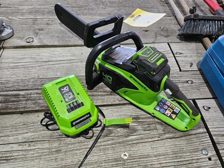 #6244-•-greenworks-40v-chainsaw-image-1