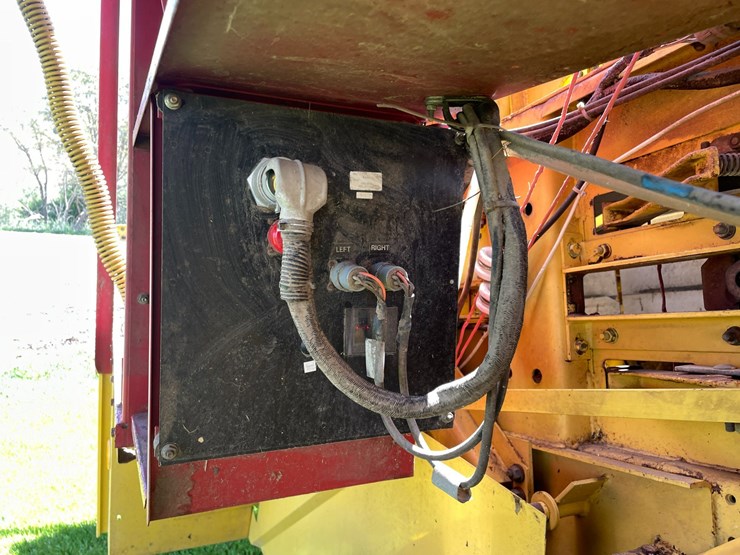 new-holland-d1000-image-17