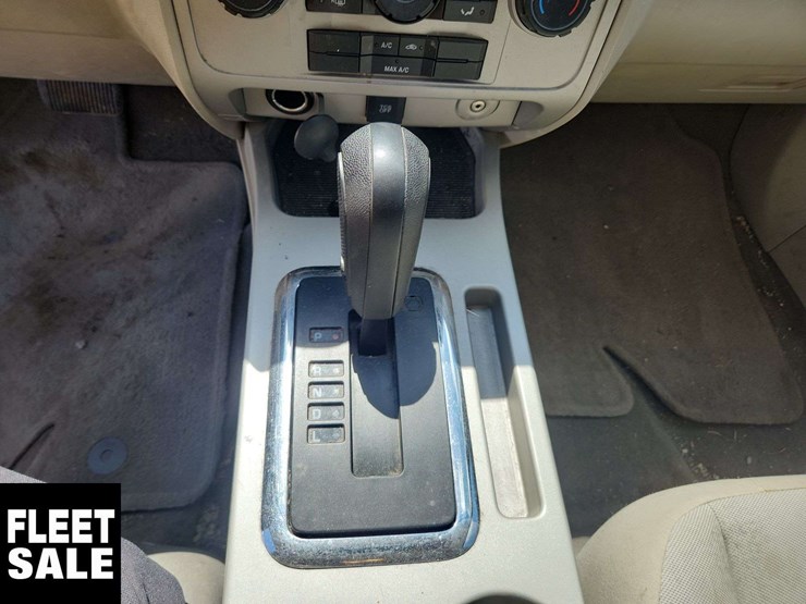 2012-ford-escape-xlt-image-21
