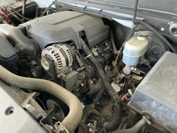 2011-chevrolet-silverado-1500-image-12