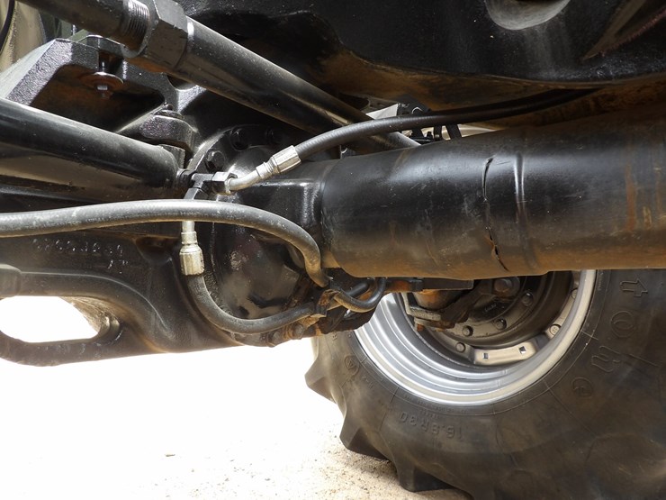 case-ih-mx270-image-38