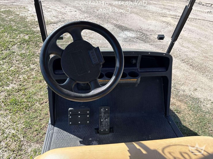 2019-ez-go-electric-cart-image-8