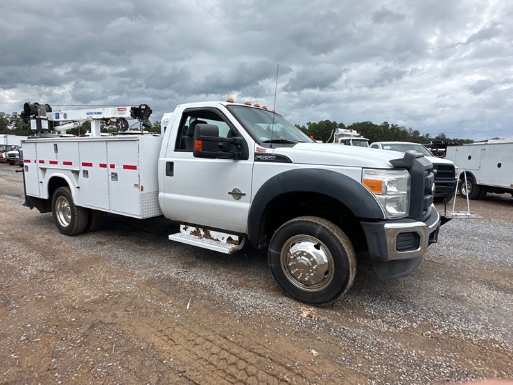 2016-ford-f550-image-3