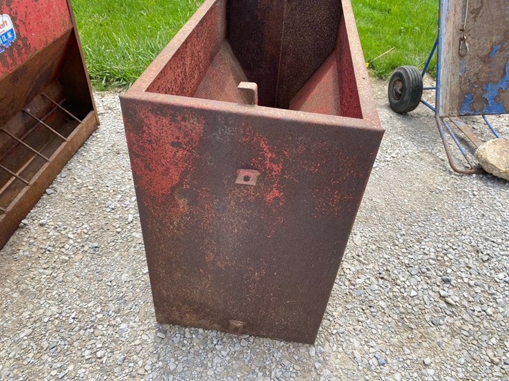 martin-small-pig-feeder-image-2
