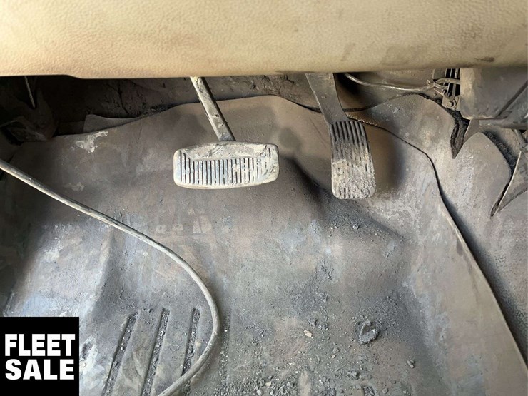 2021-ford-f350-image-22