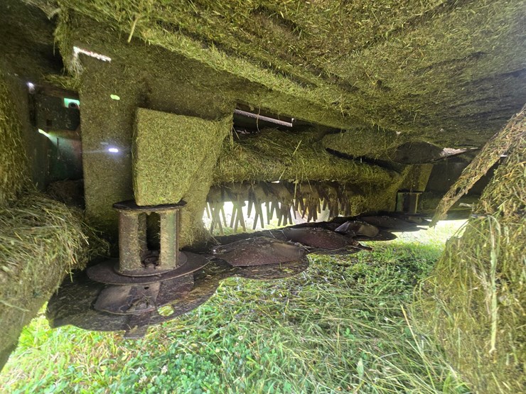 john-deere-630-image-16