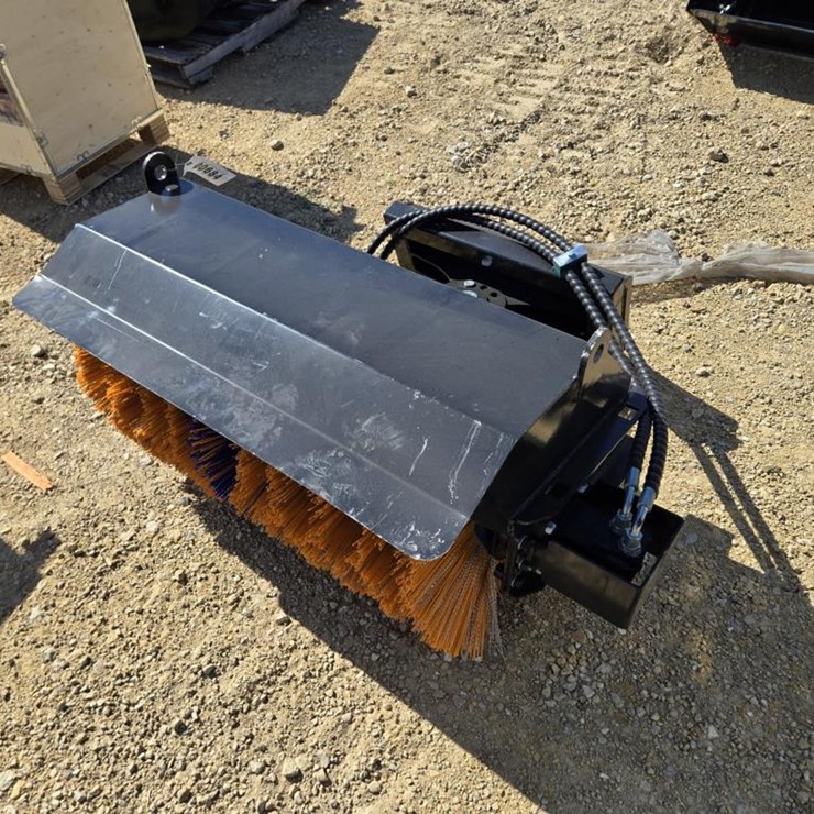 #684 • NEW SDLANCH MINI SKID STEER SNOW ANGLE BROOM