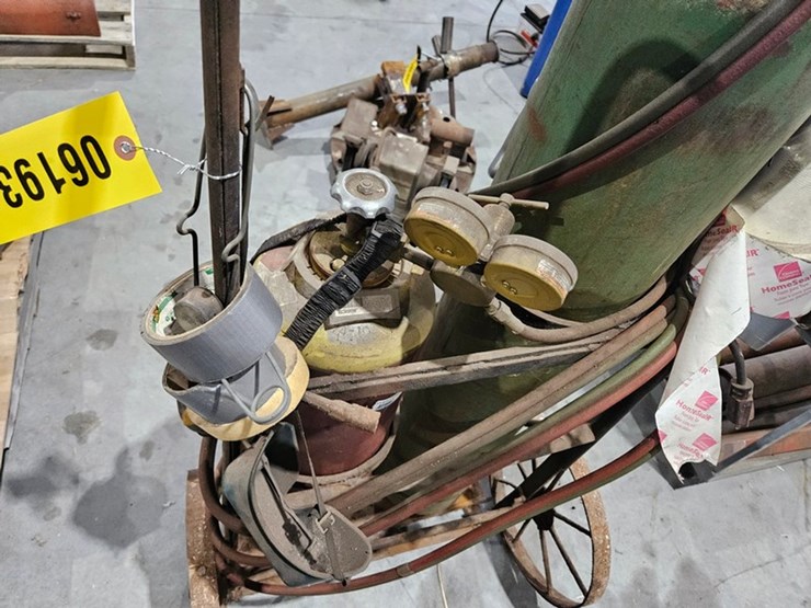 #6193-•-oxygen-&-acetylene-torch-cart-image-11