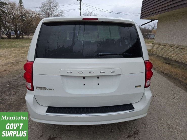 2011-dodge-grand-caravan-image-7