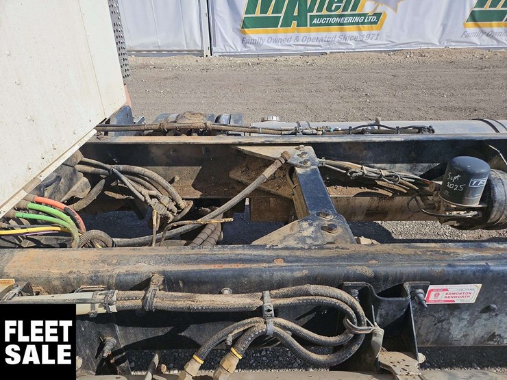 2015-kenworth-t370-image-34
