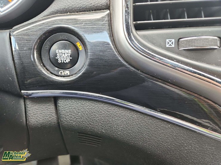 2017-jeep-grand-cherokee-image-18