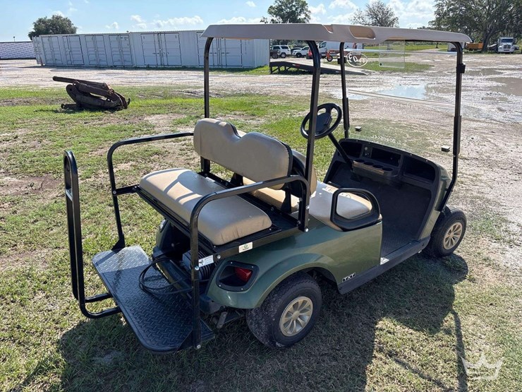 2019-ez-go-electric-cart-image-3