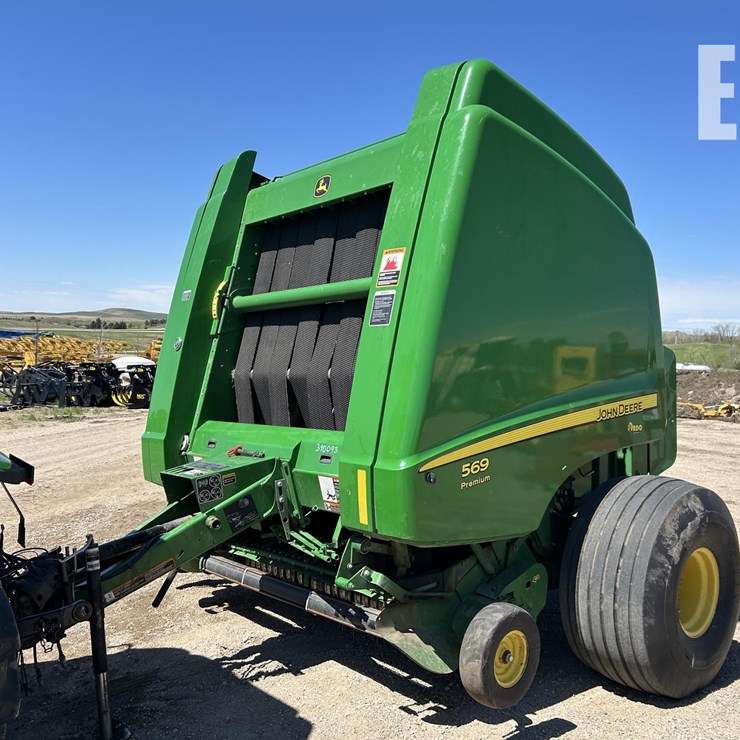 2012 JOHN DEERE 569 PREMIUM
