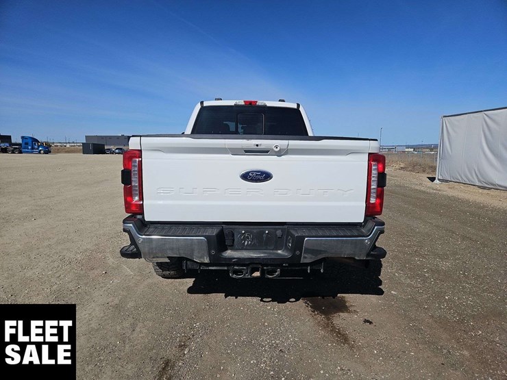 2023-ford-f250-image-8